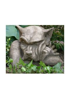 "FENSTERHOCKER GARGOYLE" wachsam © by Fiona Scott