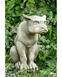 Gargoyle "ERNIE", Steinguss, © by Fiona Scott