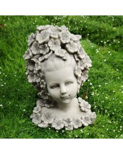 Büste "Elva", Resin