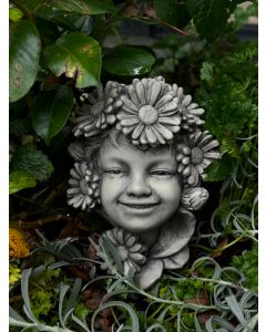 Blumenkind "Gänseblümchen", Betonguss